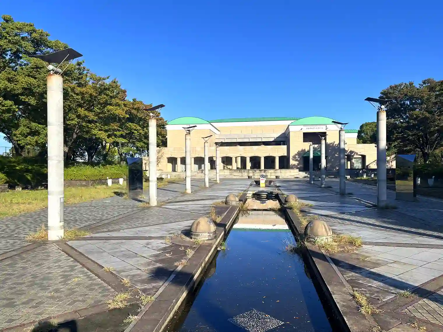 いこいの広場とかながわアートホール