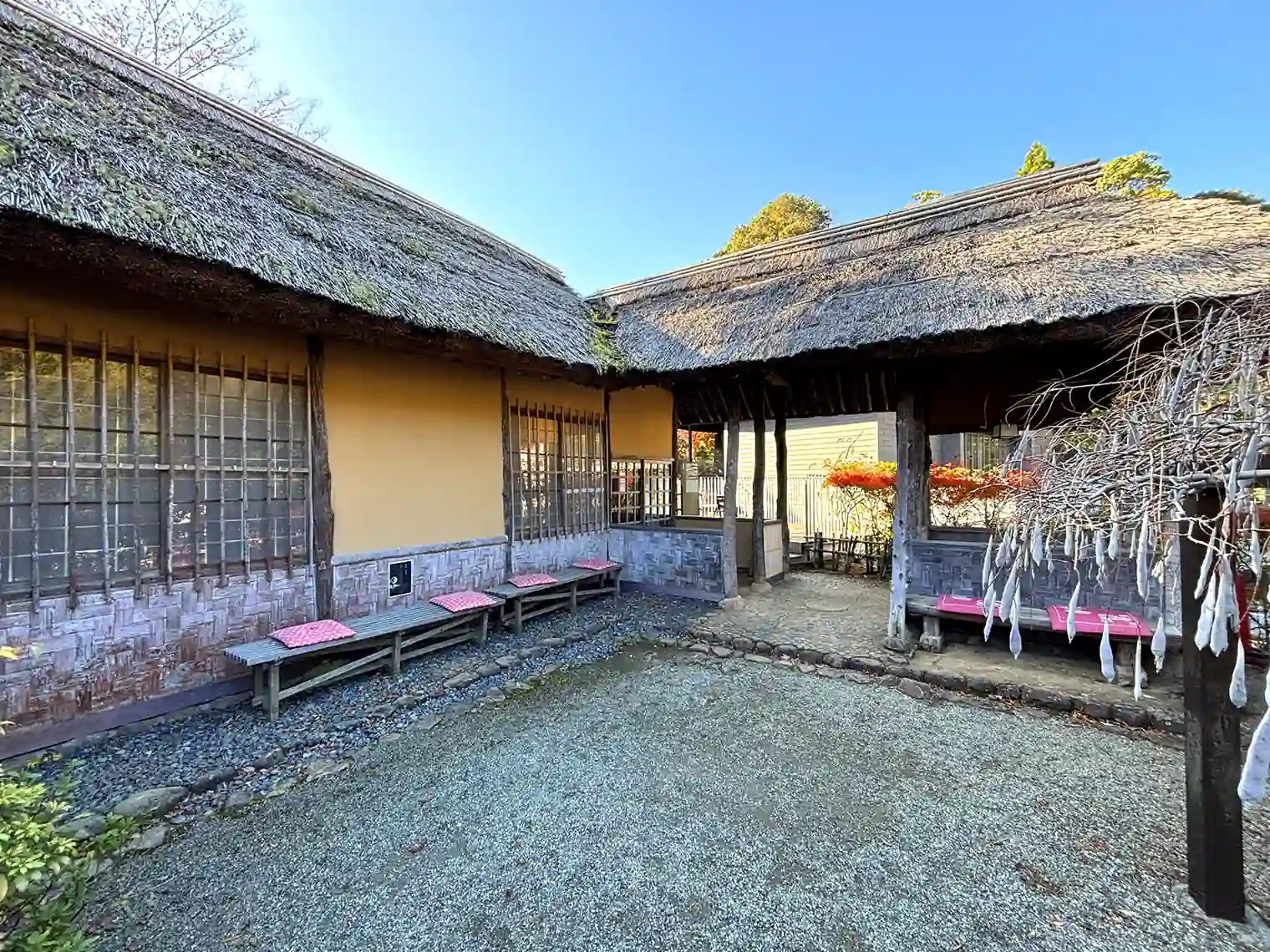 茶室「万葉亭」