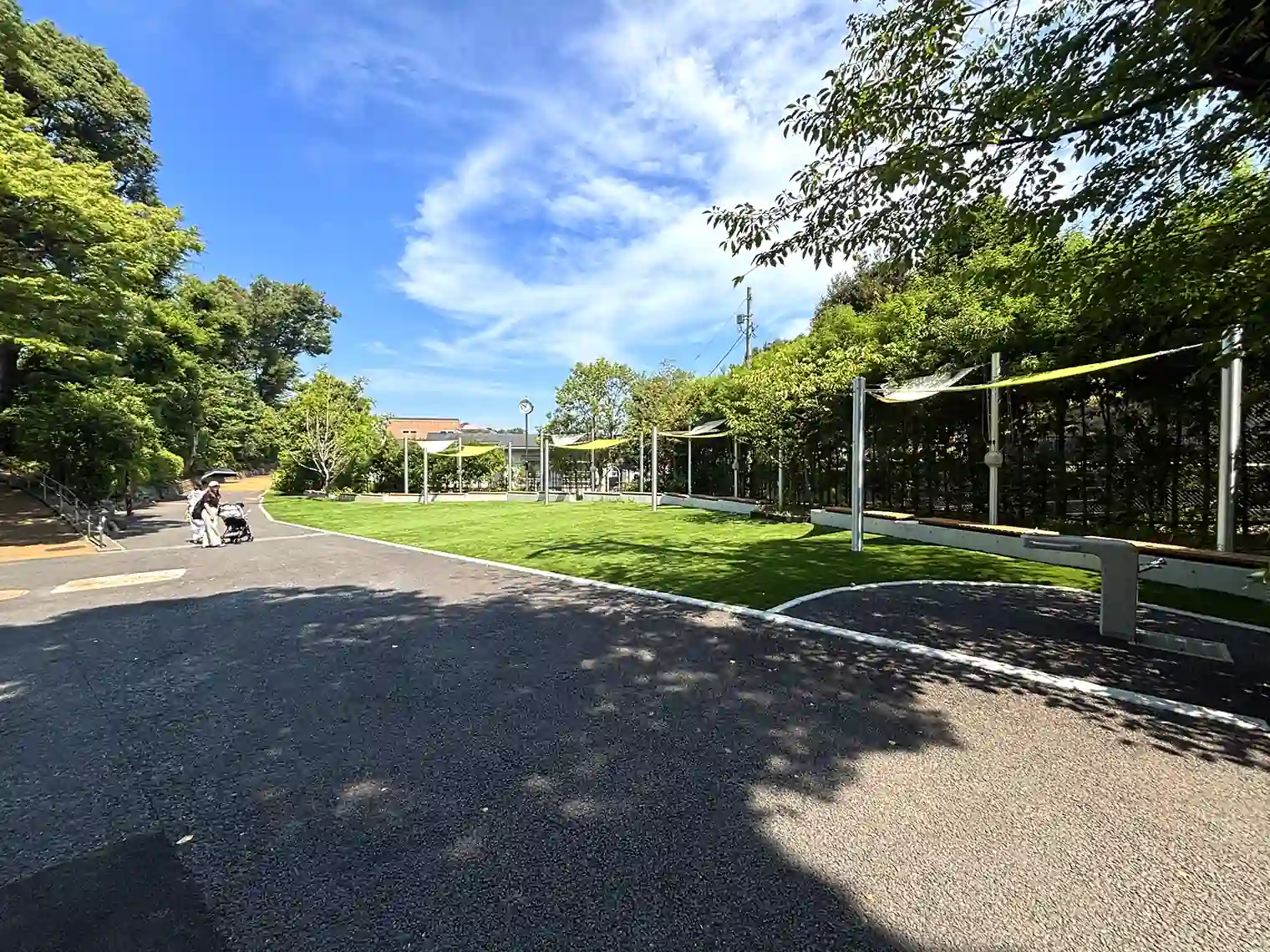 野毛山動物園内