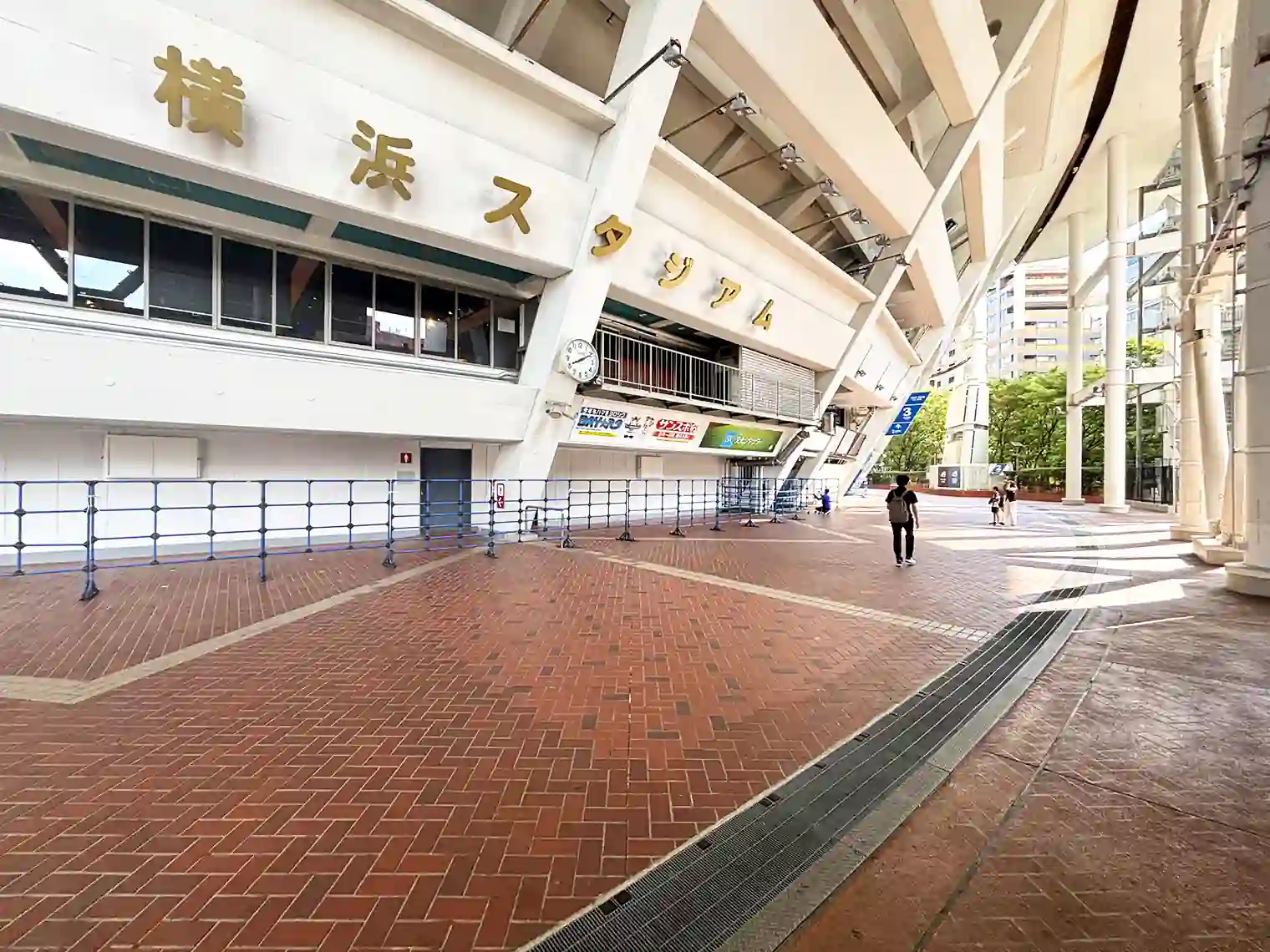 横浜スタジアム外周デッキ