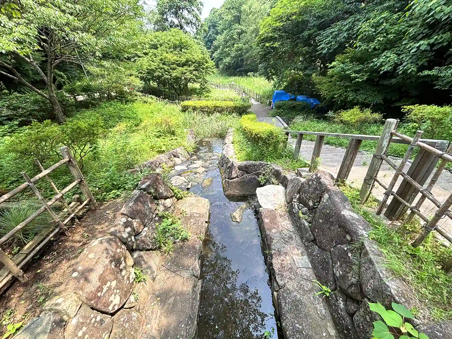 人工渓流