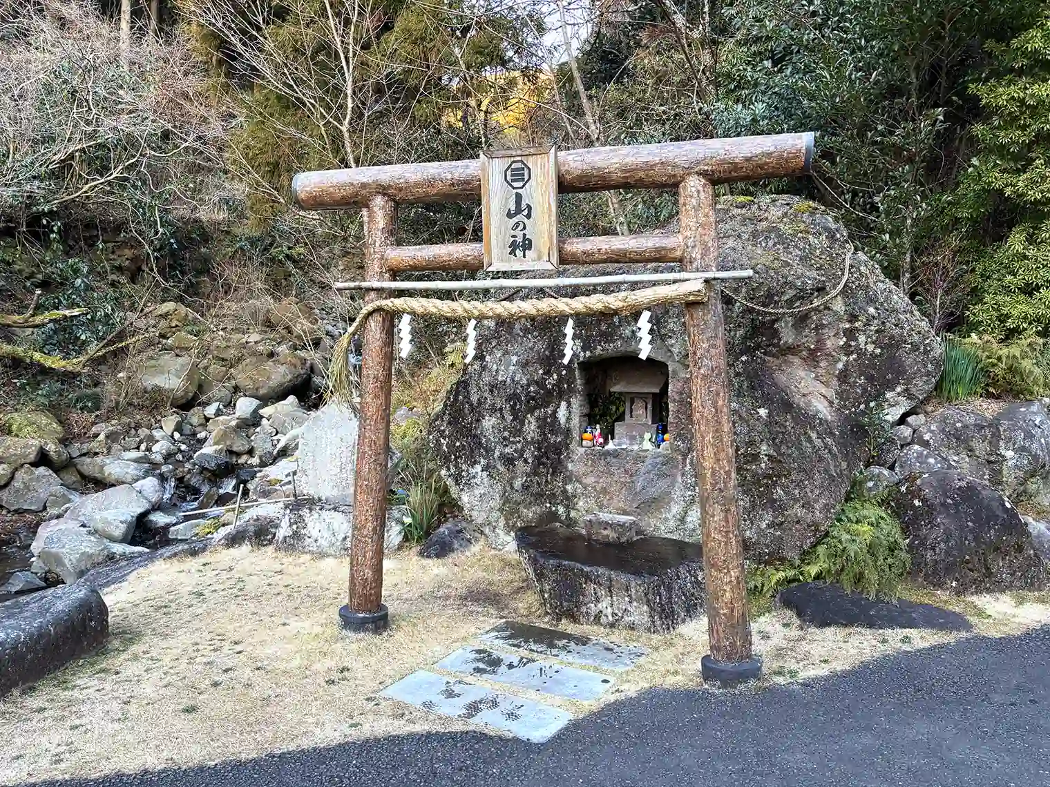 山の神の鳥居