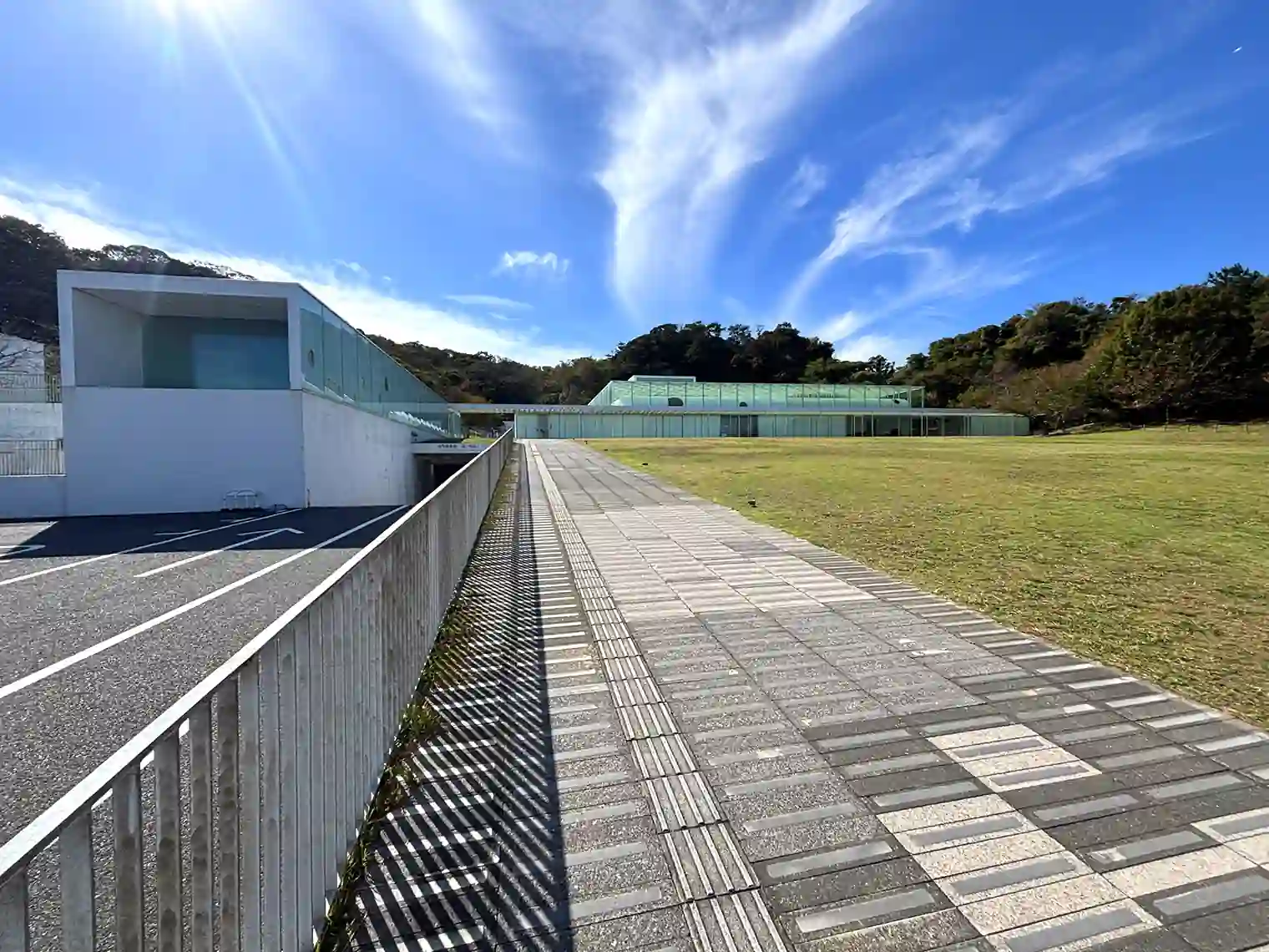 横須賀美術館