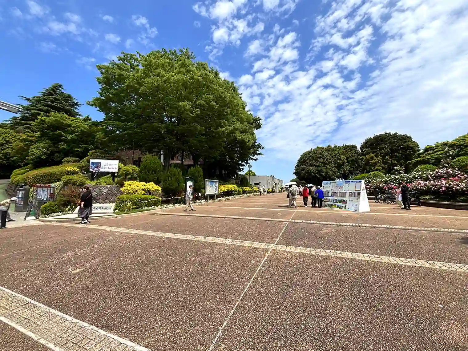 中央メイン広場