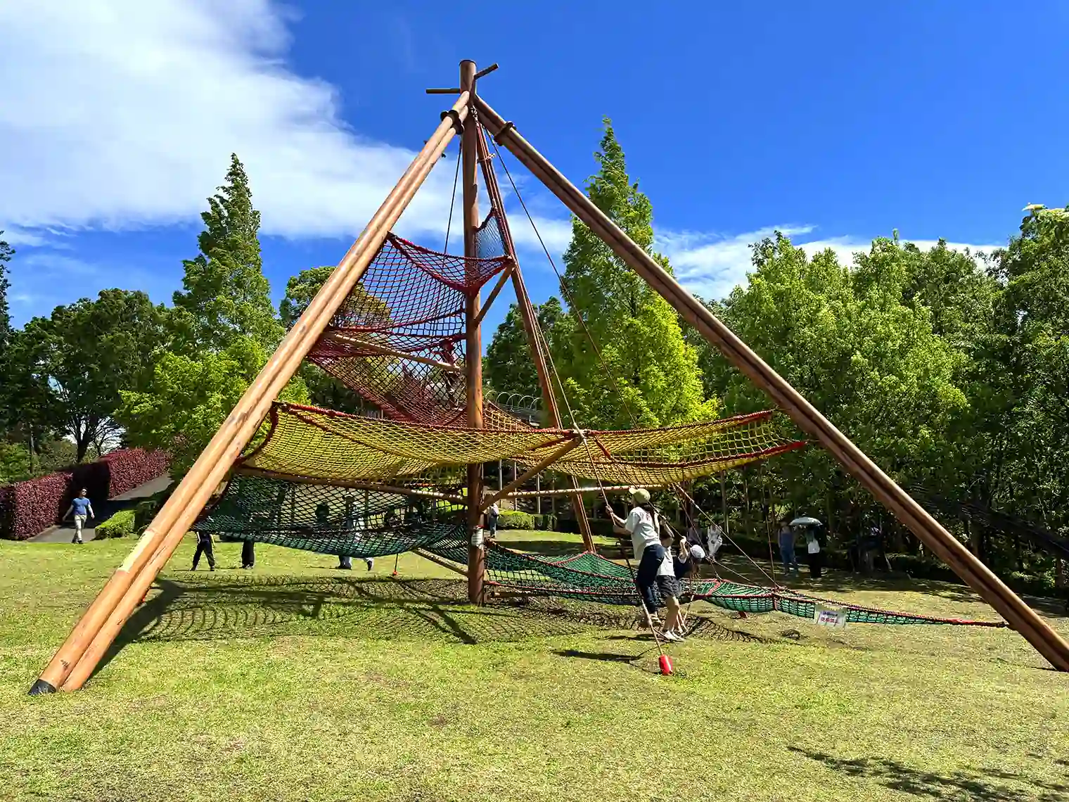 木登りネット（ターザン広場）